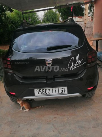 Voiture Dacia Sandero 2018 à béni-mellal Diesel - 6 chevaux
