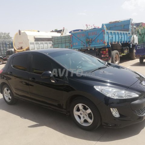 Voiture Peugeot 308 2008 à marrakech Diesel - 6 chevaux
