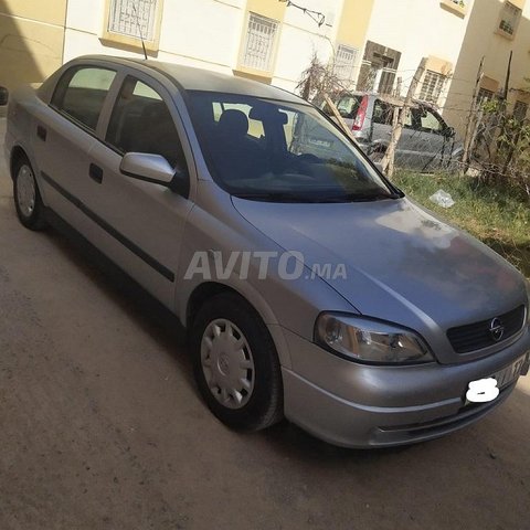 Voiture Opel Astra 2006 à fès Diesel - 7 chevaux