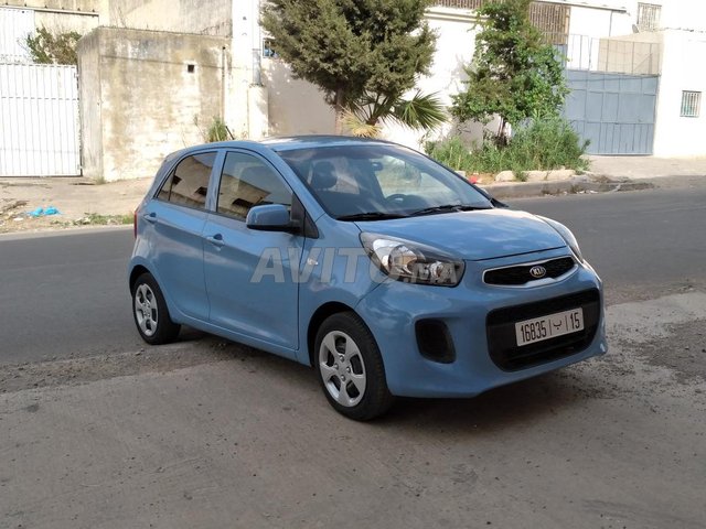 Voiture Kia Picanto 2017 à fès Essence - 5 chevaux