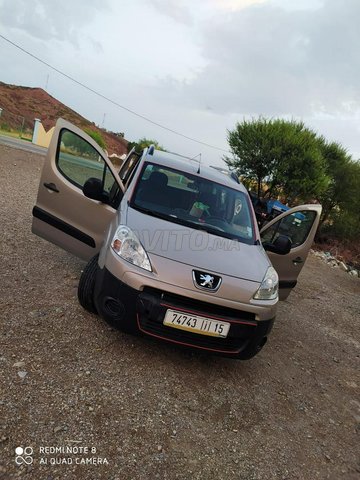 Voiture Peugeot Partner 2010 à fès Diesel