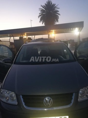 Voiture Volkswagen Touran 2004 à marrakech Diesel - 8 chevaux