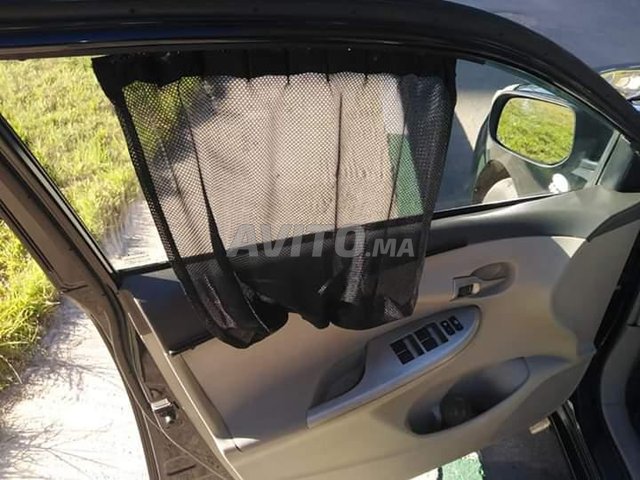 Voiture Toyota Corolla 2008 à nouaceur Diesel - 5 chevaux
