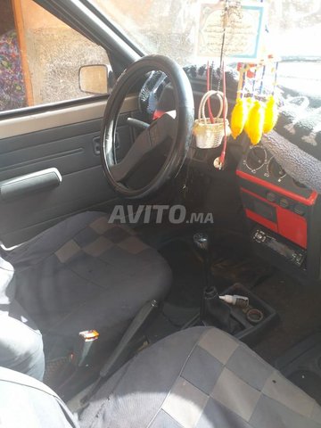 Voiture Peugeot 205 1992 à khénifra Diesel - 6 chevaux