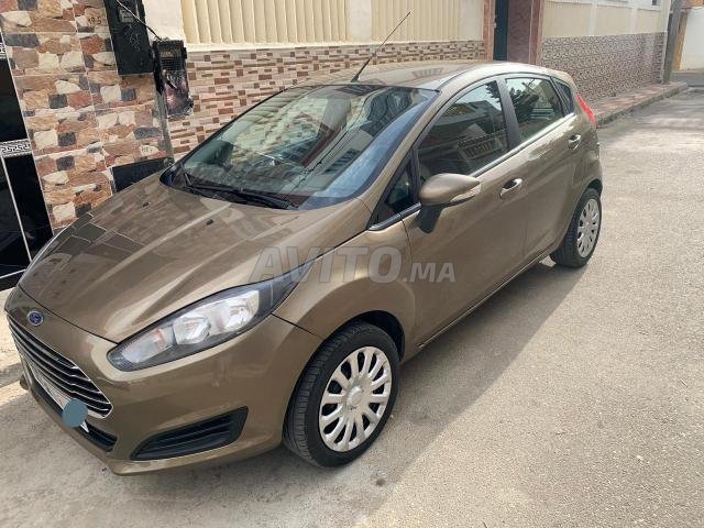 Voiture Ford Fiesta 2015 à casablanca Diesel - 6 chevaux