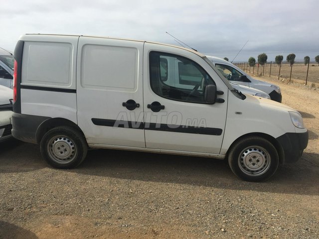Voiture Fiat Doblo 2017 à casablanca Diesel - 5 chevaux