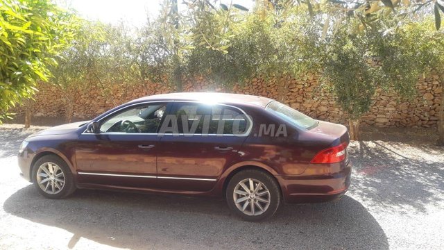 Voiture Skoda Superb 2015 à agadir Diesel - 7 chevaux