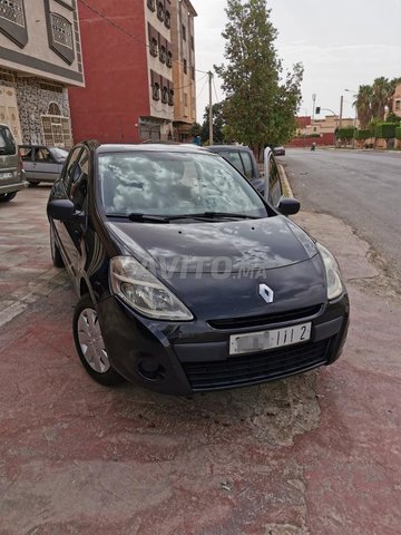 Voiture Renault Clio 2010 à oujda Essence - 7 chevaux
