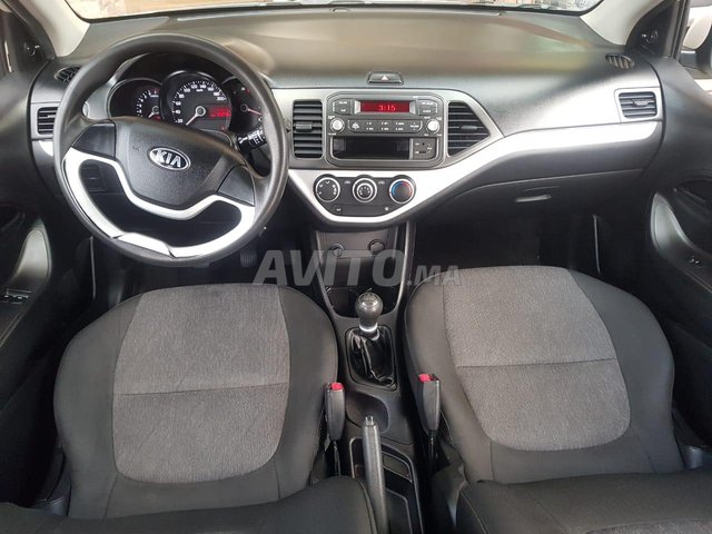 Voiture Kia Picanto 2016 à casablanca Essence - 6 chevaux