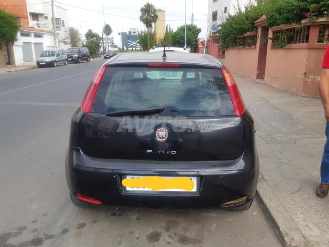 Voiture Fiat Punto 2015 à casablanca Diesel - 5 chevaux