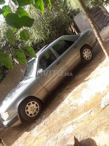 Voiture Mercedes benz R250 1988 à salé Essence - 10 chevaux