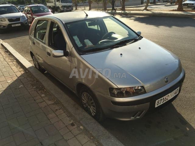 Voiture Fiat Punto 2003 à tanger Essence - 7 chevaux
