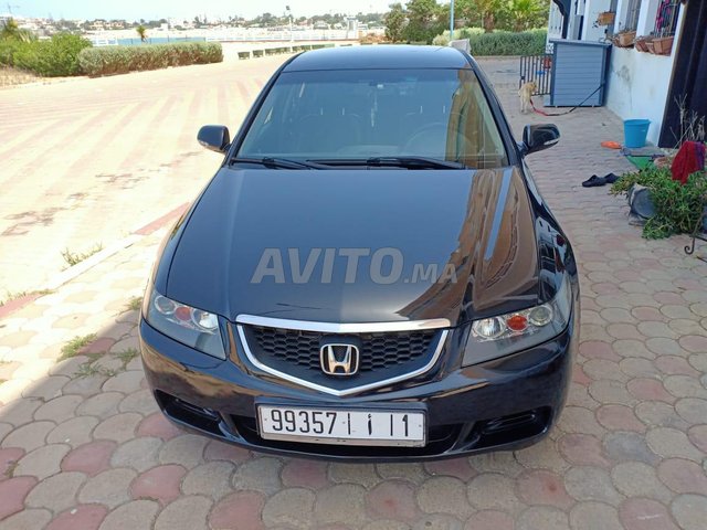 Voiture Honda Accord 2003 à temara Essence - 11 chevaux
