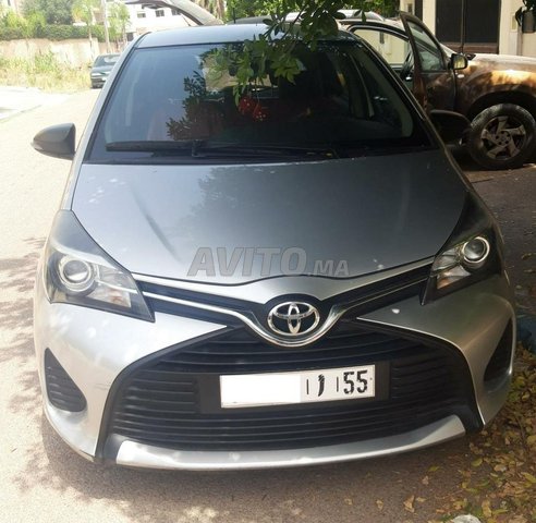 Voiture Toyota Yaris 2016 à el-jadida Essence - 6 chevaux