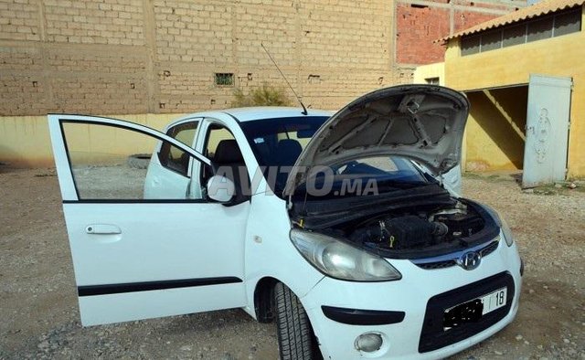 Voiture Hyundai I 10 2009 à rabat Essence