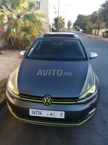 Voiture Volkswagen Golf 7 2016 à kénitra Diesel - 6 chevaux