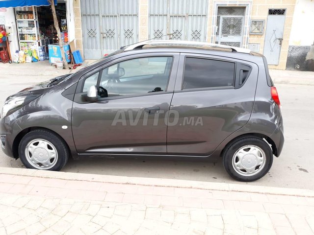 Voiture Chevrolet Spark 2015 à tétouan Essence - 6 chevaux