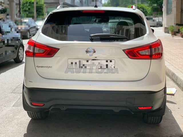 Voiture Nissan Qashqai 2017 à tanger Diesel - 6 chevaux