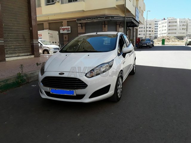 Voiture Ford Fiesta 2017 à fès Diesel - 6 chevaux