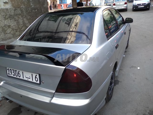 Voiture Mitsubishi Lancer 1996 à tanger Essence - 8 chevaux