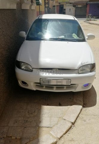 Voiture Hyundai Accent 1998 à meknès Essence