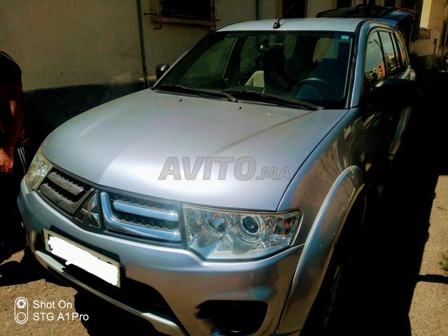 Voiture Mitsubishi Pajero sport 2016 à casablanca Diesel - 9 chevaux
