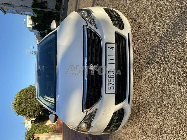 Voiture Peugeot 308 2019 à rabat Diesel - 6 chevaux