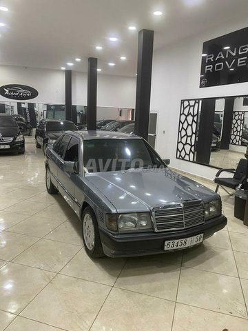 Voiture Mercedes benz R190 1990 à al-aaroui Diesel - 10 chevaux