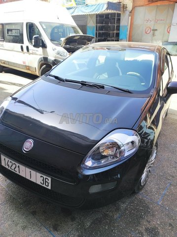 Voiture Fiat Punto 2013 à kénitra Essence - 5 chevaux