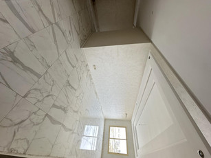 SALON + HALL.JPG